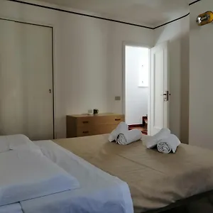 Stanza A Guest house
